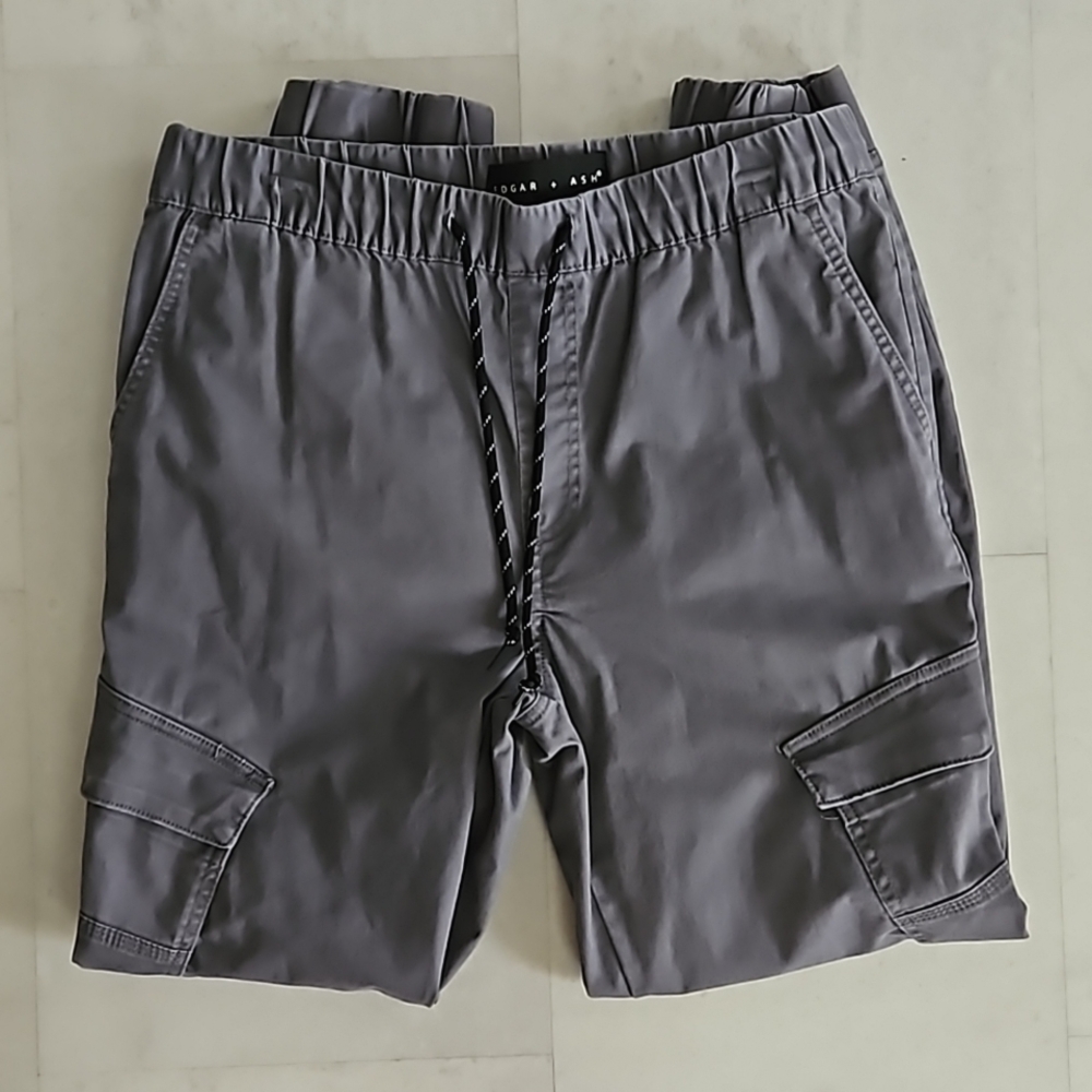 Men's pull on jogger style cargo pants